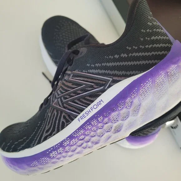 Running/Training Sneakers - Picture 2 of 5